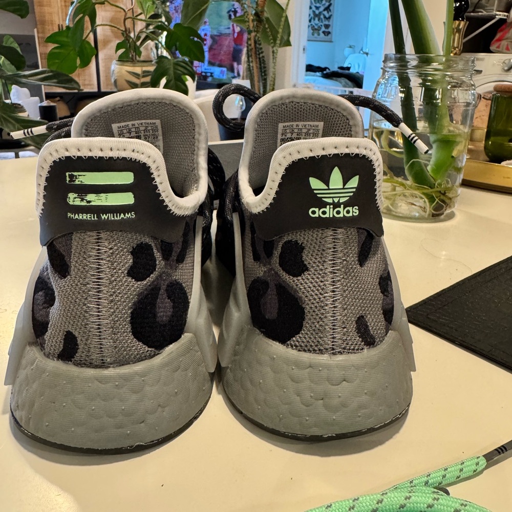 Adidas NMD Hu Pharrell sneakers. Grey and black animal print. - Picture 5 of 14